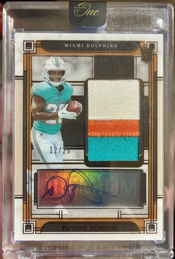 2023 Panini One De’von Achane /25 Rookie Patch(3 Color) Autograph Sealed
