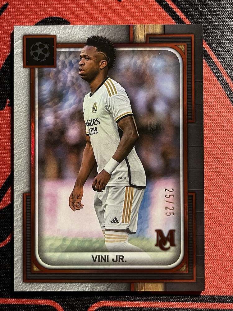 2023-24 Topps museum soccer Red refractor 25/25  -Vinicius Jr.
