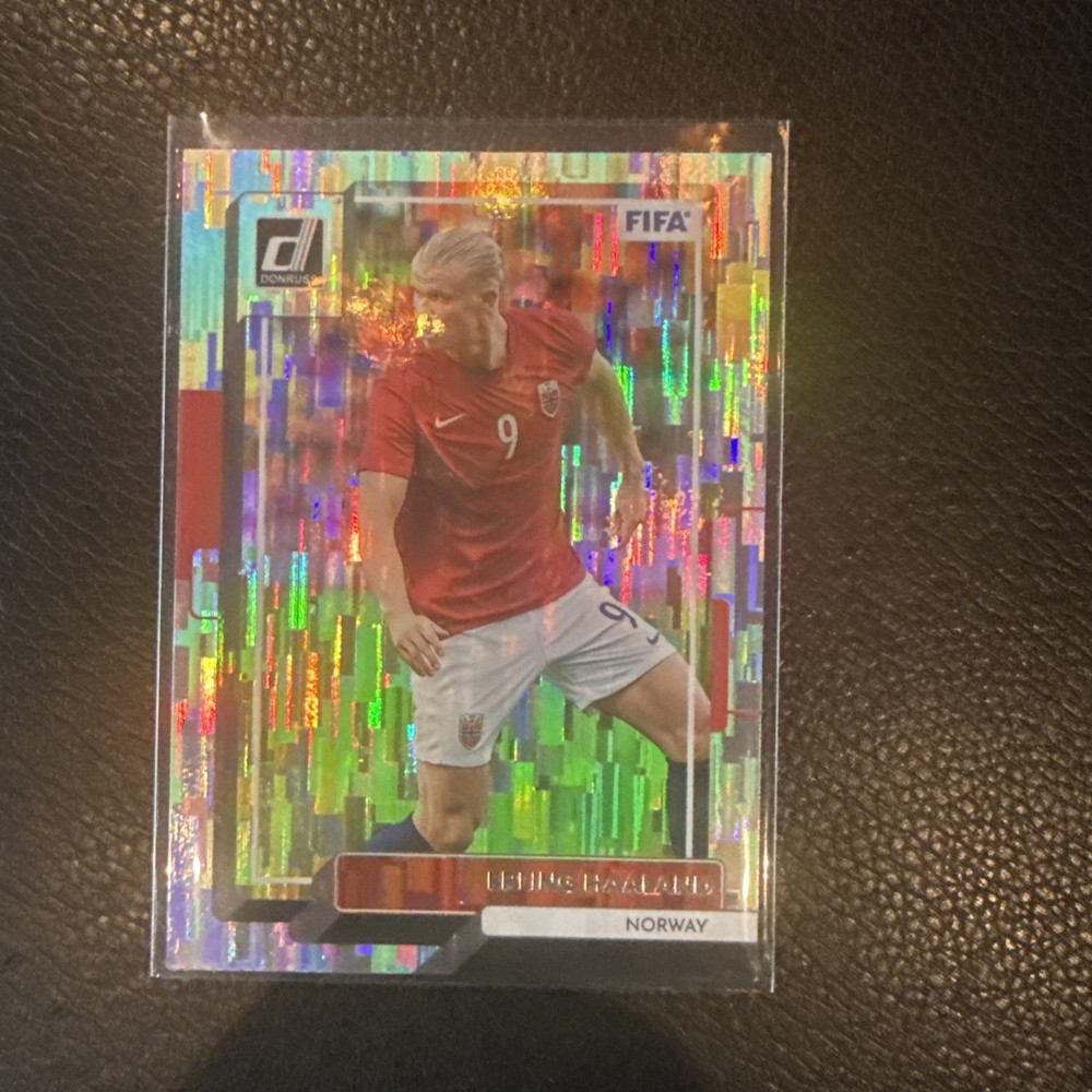 Erling Haaland #84  2022-23 Panini Donruss SILVER Refractor SP