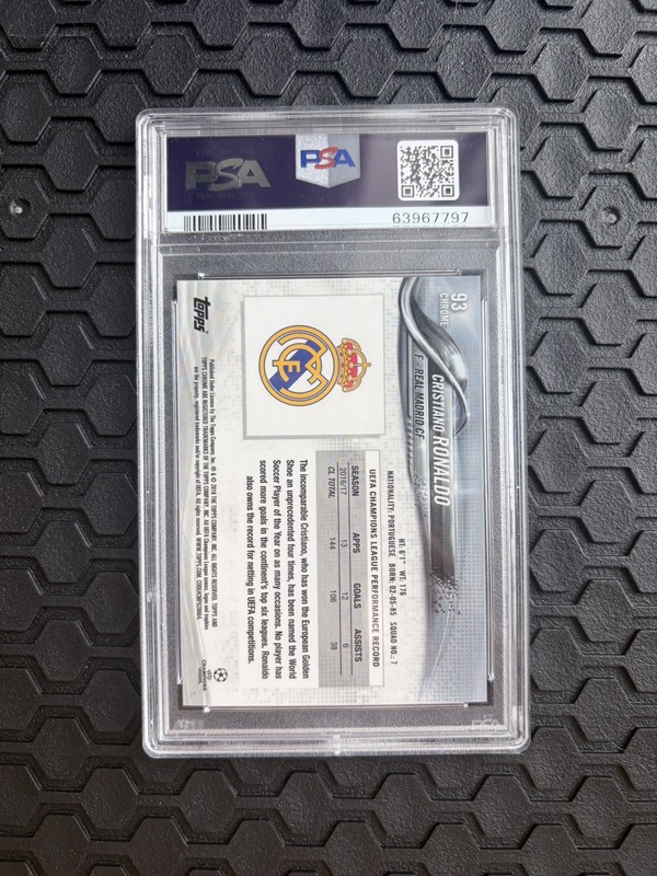 Cristiano Ronaldo 2017 Topps Chrome UCL Thumb Up Variation Refractor SP PSA 9 view 2