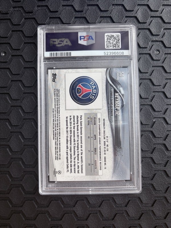 2017 Topps Chrome UCL Portrait Smiling Variation Refractor SP PSA 9  PSG BRAZIL view 2