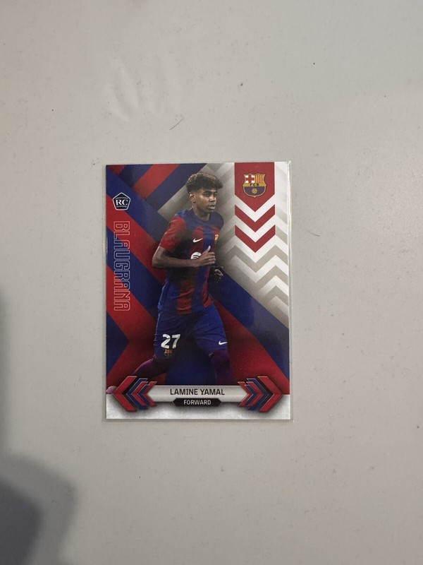 2023-24 Topps FC Barcelona Team Set Lamine Yamal #BL-1 RC Rookie Blaugrana view 2