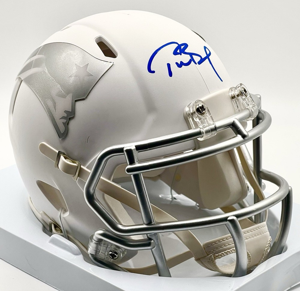 Tom Brady Signed White Ice Alternate Patriots Mini Helmet Auto Steiner Authentic