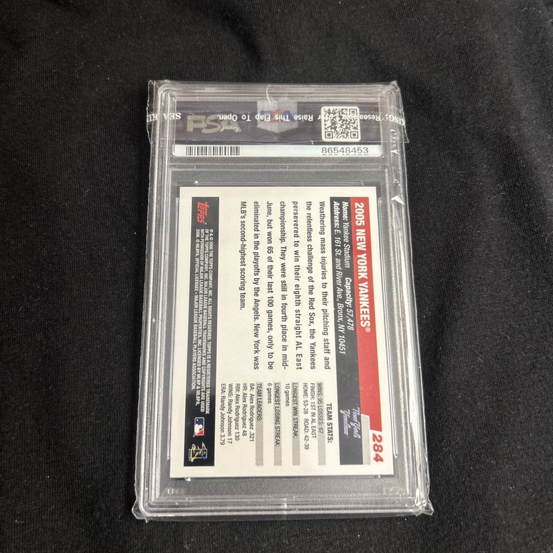 NEW YORK YANKEES 2005 GENUINE AUTHENTIC VINTAGE BASEBALL CARD PSA RARE view 2