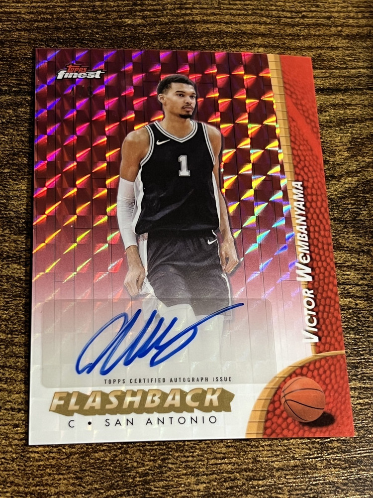 VICTOR WEMBANYAMA 2024-25 Topps Finest Flashback Red Geometric Auto 4/5