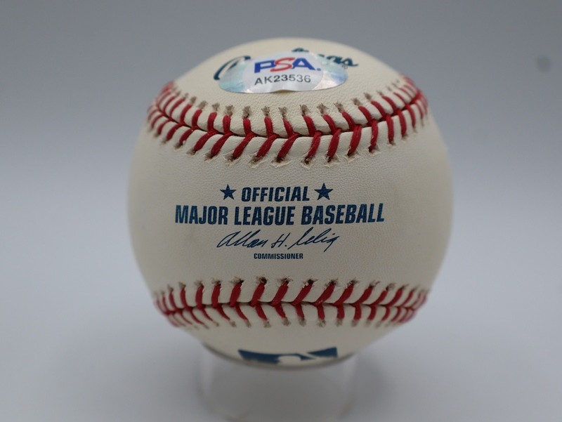 Mike Hargrove Signed Baseball Autograph Auto PSA/DNA AK23536 view 2