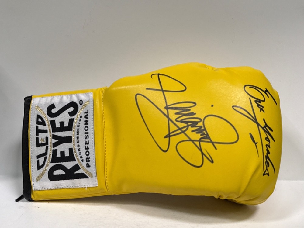 Manny Pacquiao & Eric Morales Signed Cleto Reyes Boxing Glove PSA AP90778