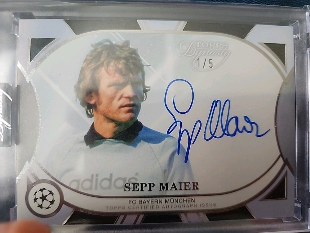 2024-25 Topps Dynasty Sepp Maier Auto Black 1/5 Jersey Match FC Bayern Munchen