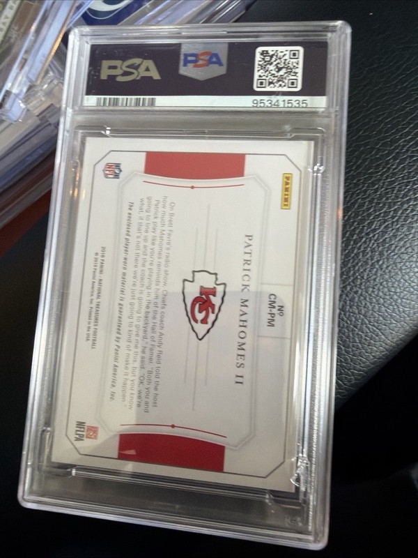 2018 Panini - Colossal Materials Patrick Mahomes II #CM-PM /99 (MEM)/Bonus Card! view 2