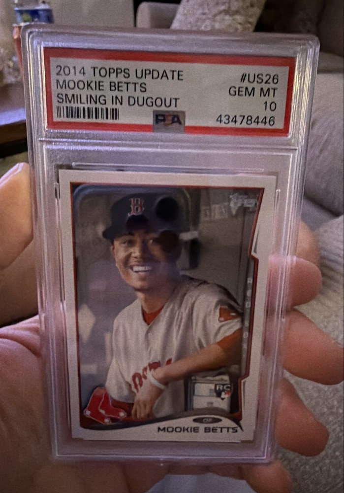 2014 Topps Update Series - SP Photo  Mookie Betts #US-26 Smiling in Dugout (RC)