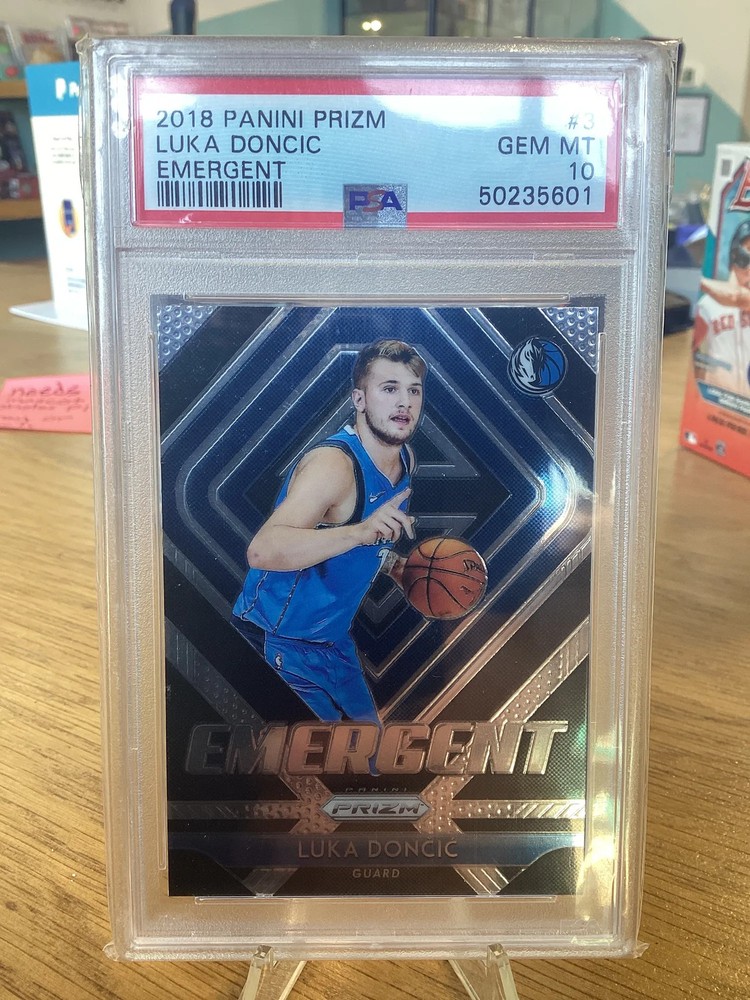 2018 Panini Prizm Emergent Luka Doncic #3 PSA 10