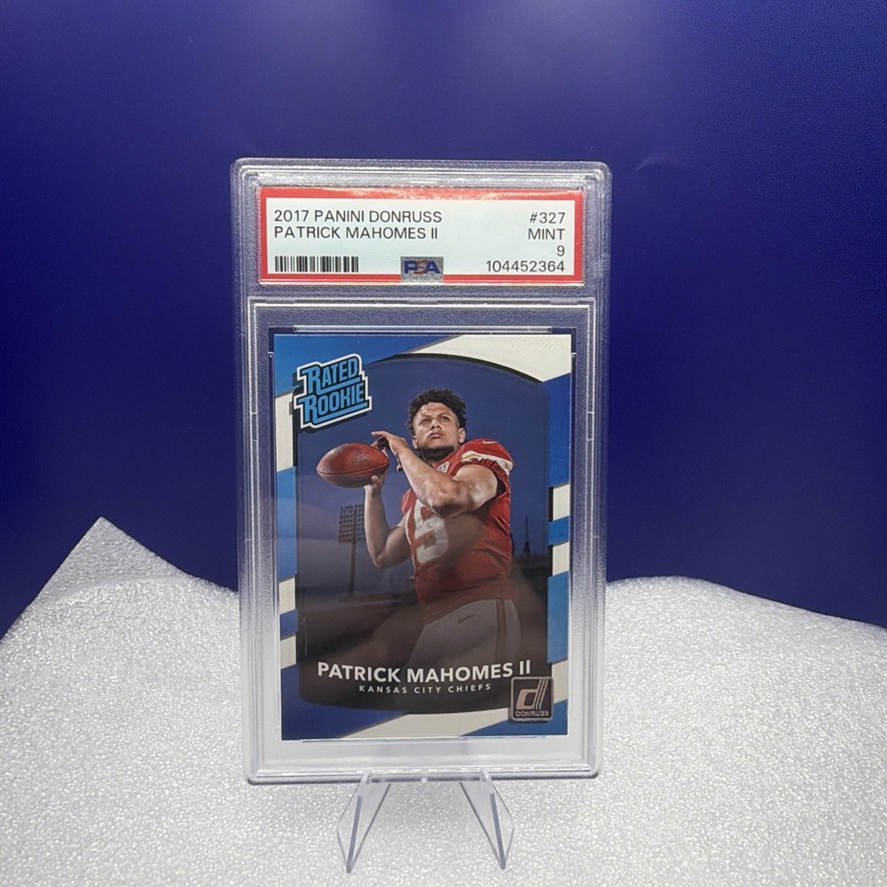 2017 Panini Donruss Rated Rookie Patrick Mahomes II #327 (RC) PSA 9