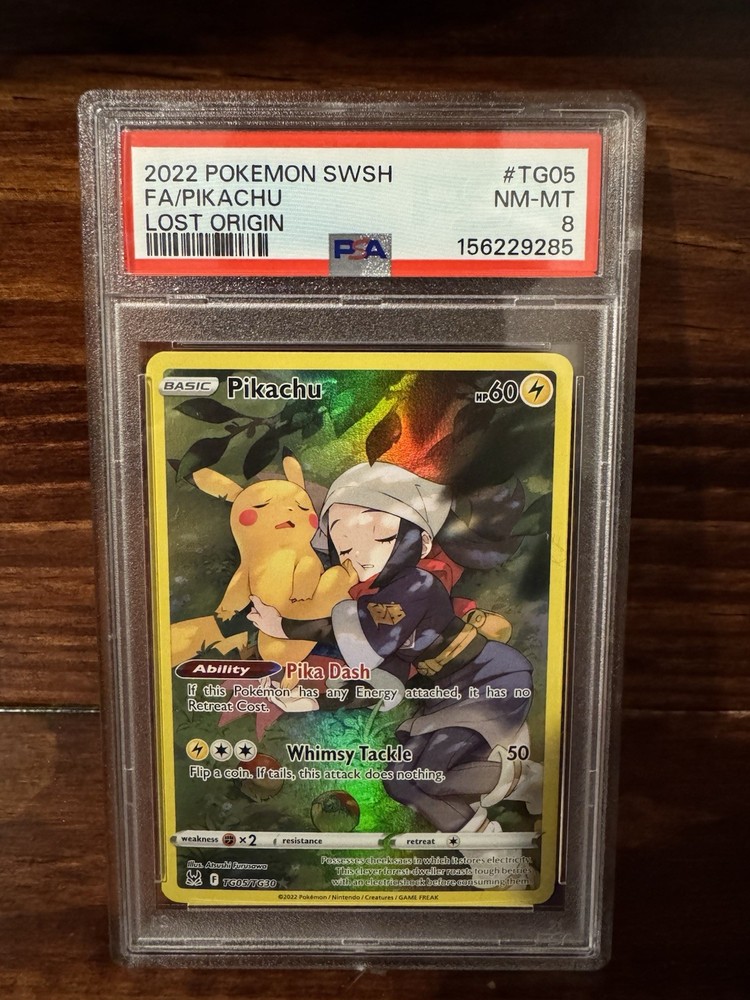 2022 POKEMON SWORD & SHIELD LOST ORIGIN #TG05 FULL ART/PIKACHU PSA 8