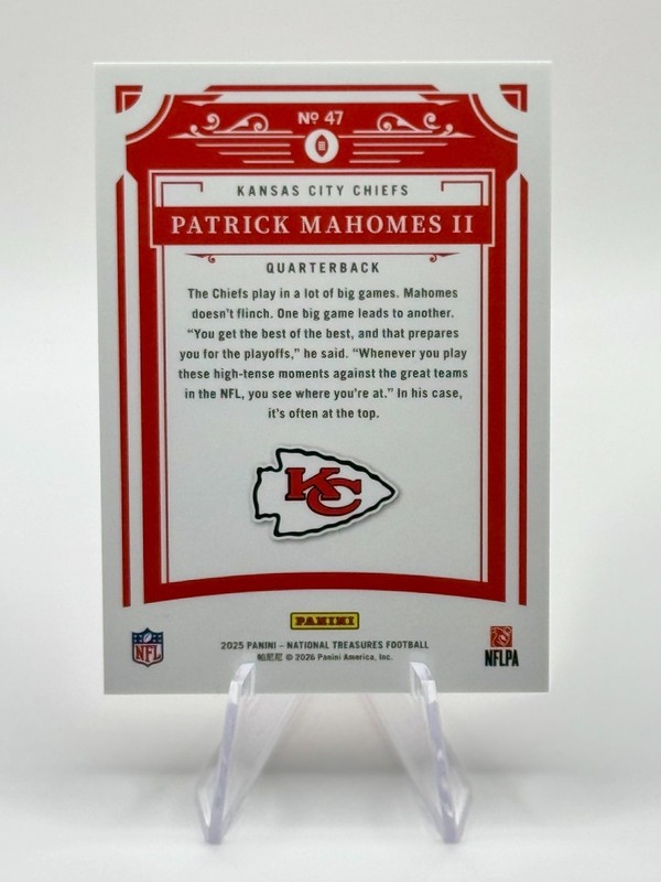 2025 Panini National Treasures Patrick Mahomes II Holo Gold /15 #47 view 2