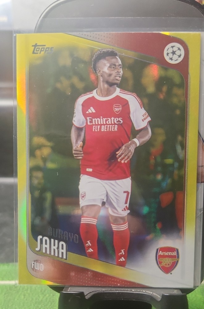 2025-26 Topps Uefa Club Competitions - Bukayo Saka #12 Neon Yellow Flowfractor