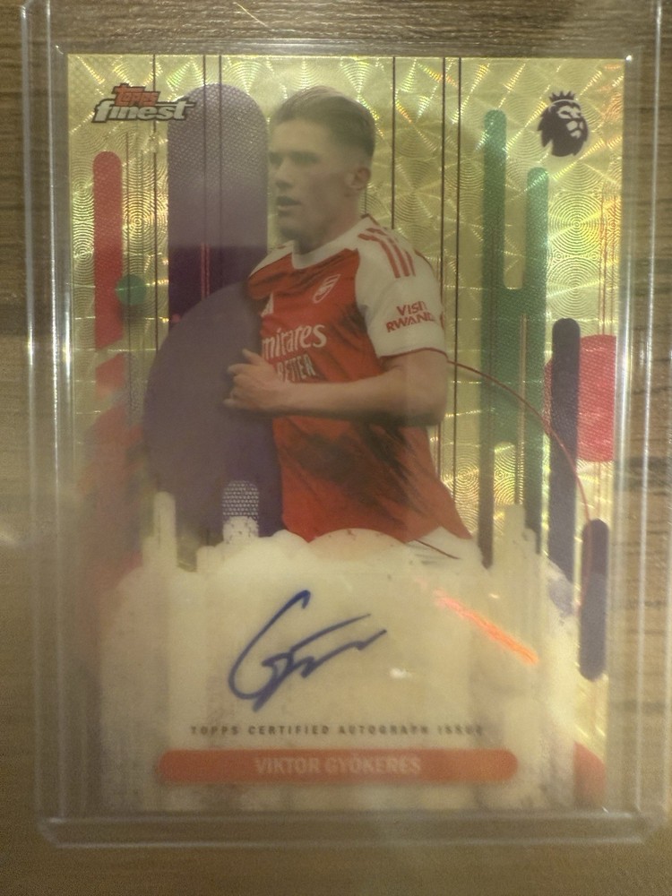 2025-26 Topps Finest SUPERFRACTOR AUTO Viktor Gyokeres Arsenal FA-VG 1/1