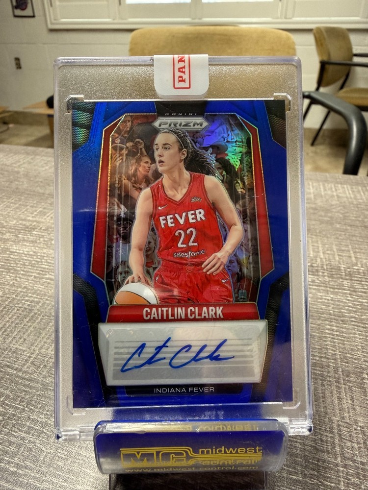 Caitlin Clark 2025 Panini Prizm Auto /75
