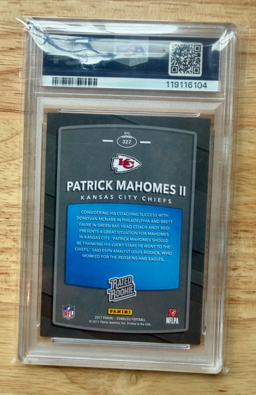 2017 Panini Donruss - Rated Rookie Patrick Mahomes II #327 (RC) view 2