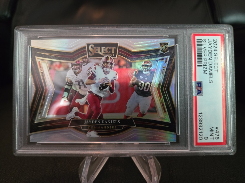 Panini 2024 Select Field Level Jayden Daniels RC #476 Silver Prizm PSA 9