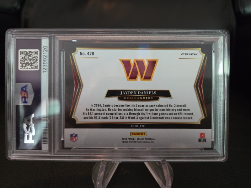 Panini 2024 Select Field Level Jayden Daniels RC #476 Silver Prizm PSA 9 view 2