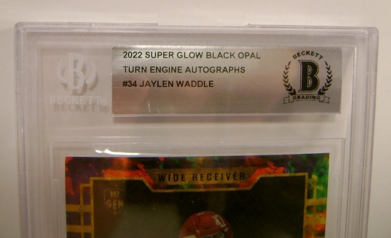 JAYLEN WADDLE TRUE 1/1 AUTO BECKETT GRADING FOOTBALL SUPER GLOW 1ST EVER 2023 view 2