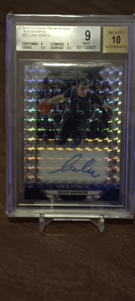 2018-19 PANINI PRIZM MOSAIC LUKA DONCIC ROOKIE AUTO BGS MINT 9 AUTO 10 VERY RARE