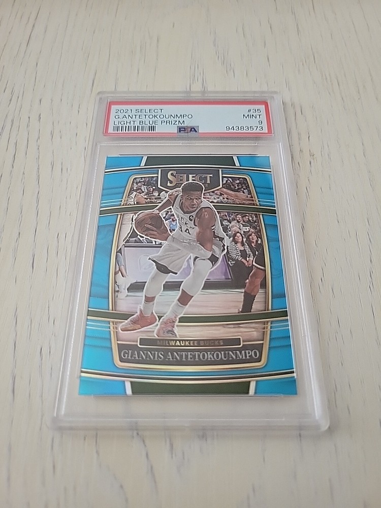 2021 Select Light Blue Prizm Giannis Antetokounmpo /299 PSA 9 Mint