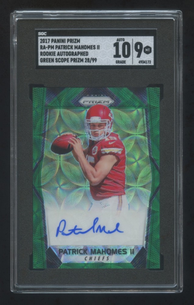SGC 9 10 AUTOGRAPH PATRICK MAHOMES 2017 PANINI PRIZM RC GREEN SCOPE AUTO #28/99
