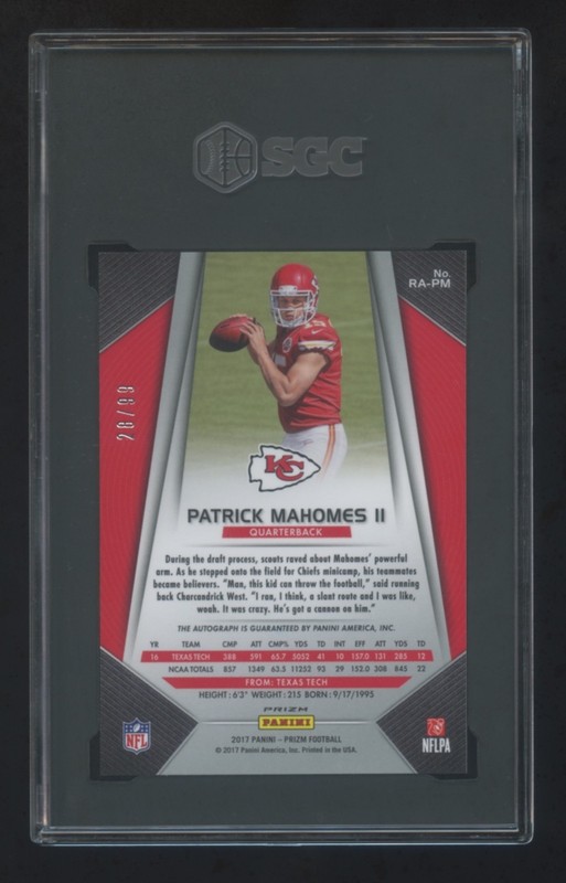 SGC 9 10 AUTOGRAPH PATRICK MAHOMES 2017 PANINI PRIZM RC GREEN SCOPE AUTO #28/99 view 2