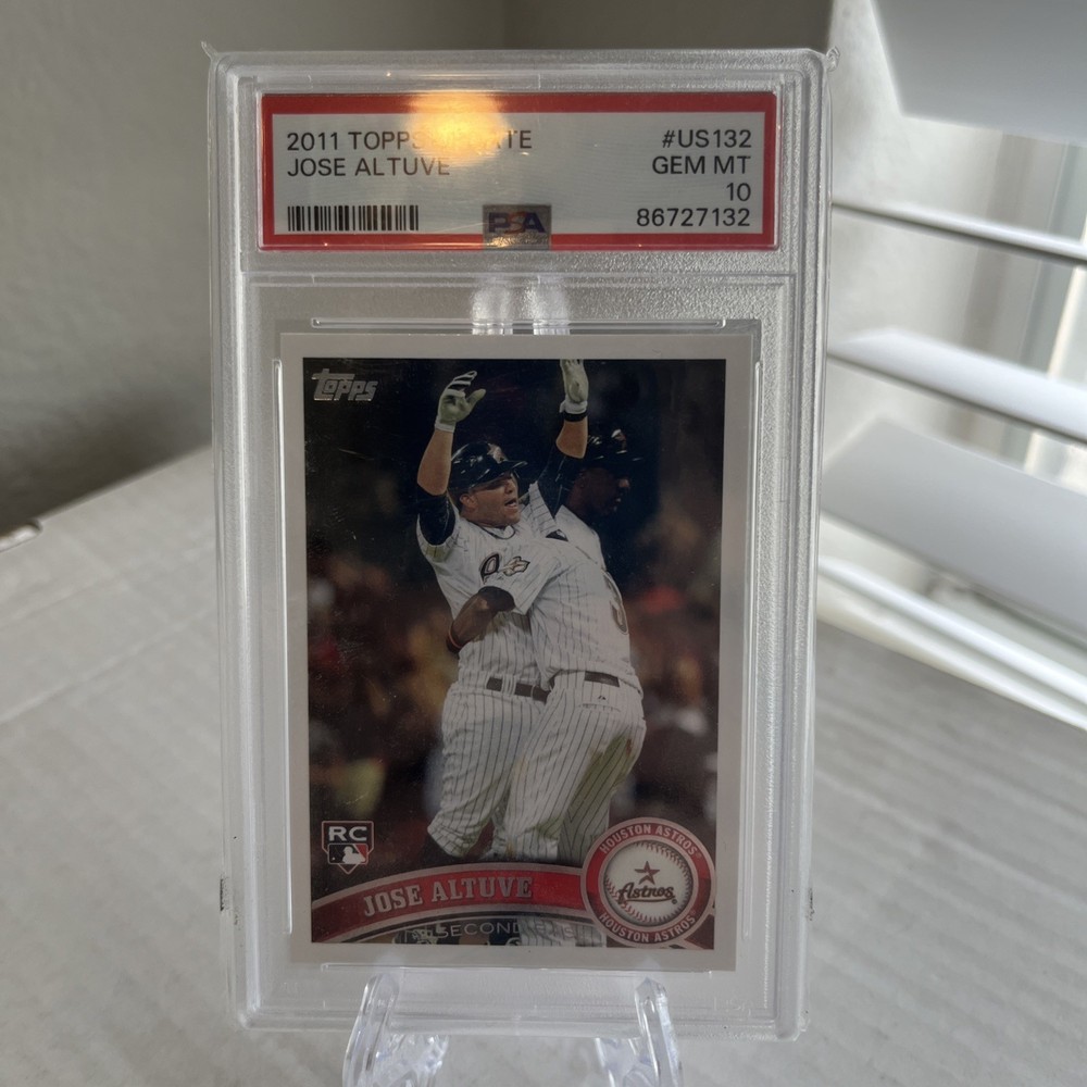 2011 Topps Update Series - Jose Altuve #US132 Rookie Card RC PSA 10