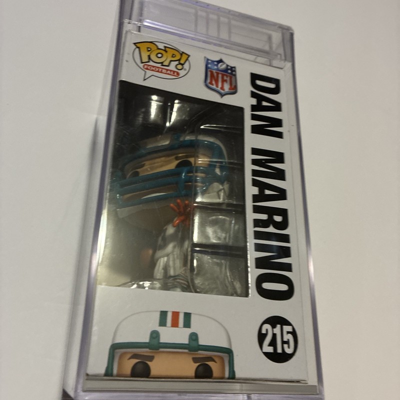 Dan Marino Football Mami Dolphins 215 Funko Pop! PSA 8.5 MINT view 2