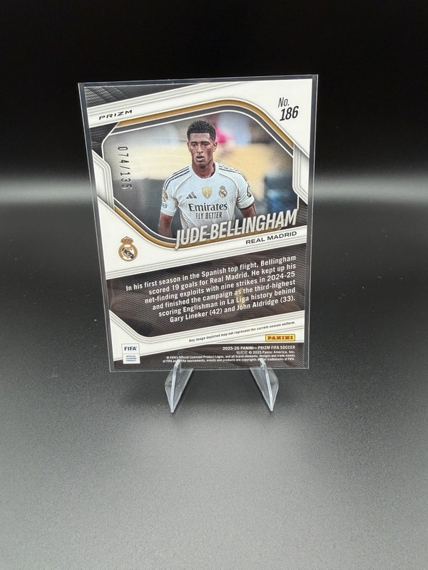 Panini Prizm 25/26 FIFA Soccer Jude Bellingham Purple Mosaic /135 view 2