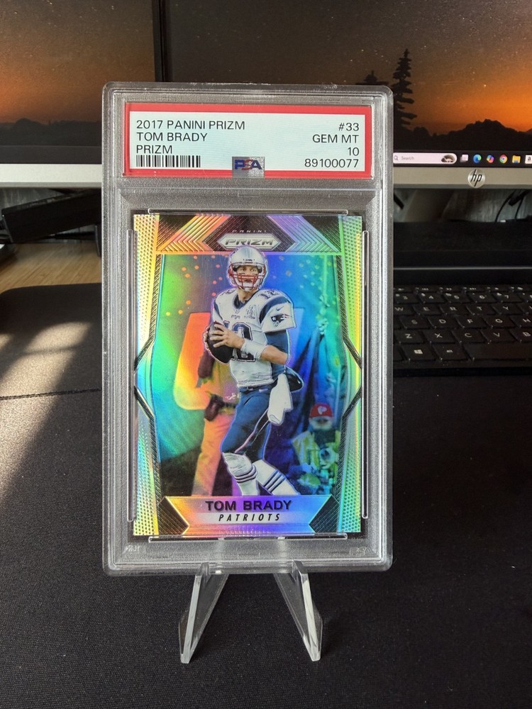 2017 Panini Prizm Tom Brady Silver Prizm #33 PSA 10 GEM MINT Patriots