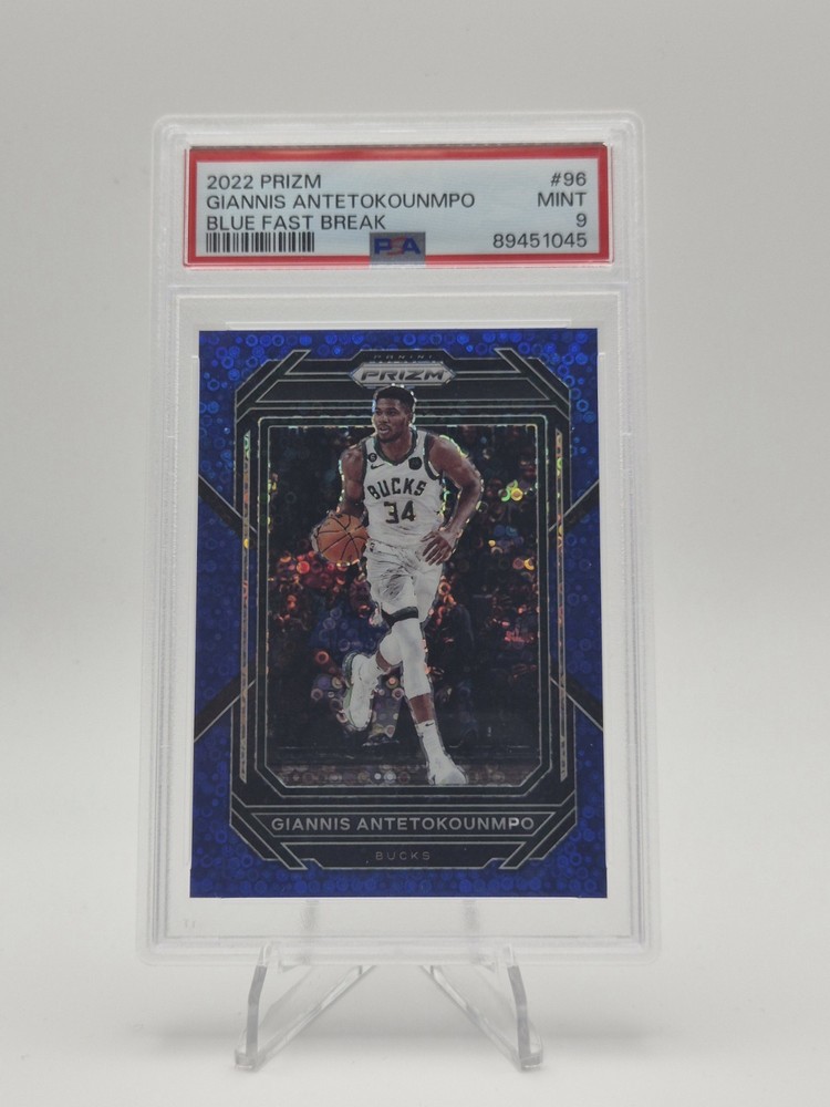 2022-23 Panini Prizm Giannis Antetokounmpo #96 Fast Break Blue Prizm /150 PSA 9