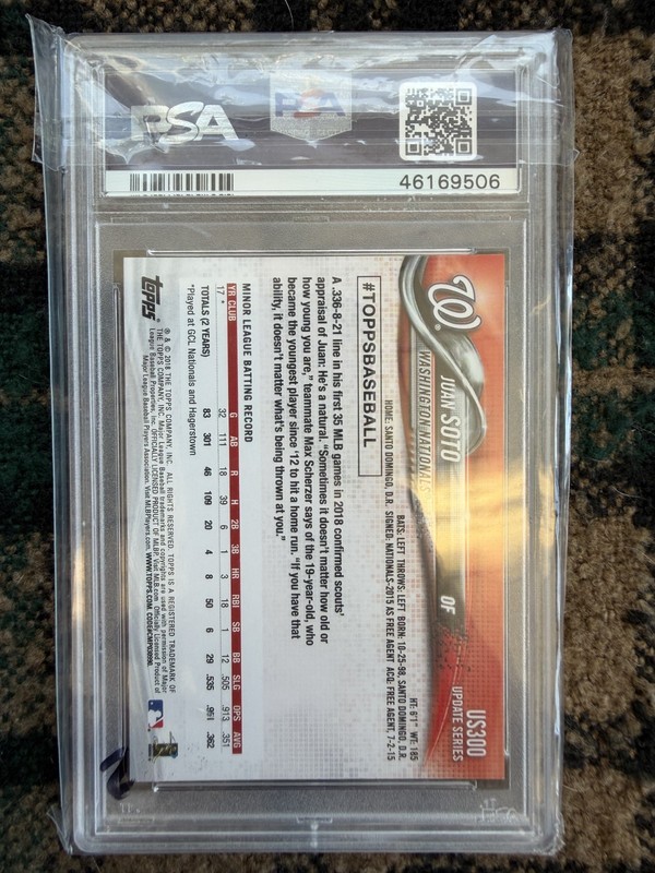 2018 Topps Update Series Juan Soto #US300 Batting PSA 10 view 2