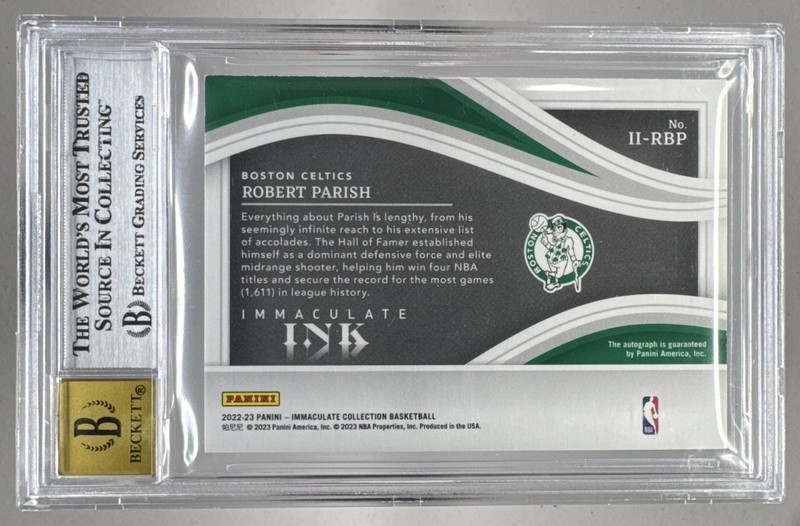 Robert Parish 2022 Panini Immaculate #II-RBP Platinum Ink Auto 1/1 BGS 8/10 view 2