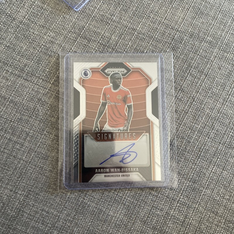 Aaron Wan-Bissaka 2021-22 Panini Prizm Premier League Signatures Auto #S-AWB