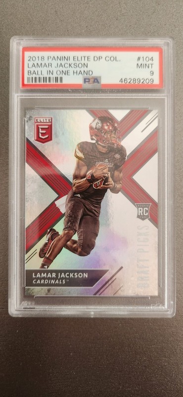 2018 Panini Elite Draft Picks Lamar Jackson #104 Ball In One Hand PSA MINT 9