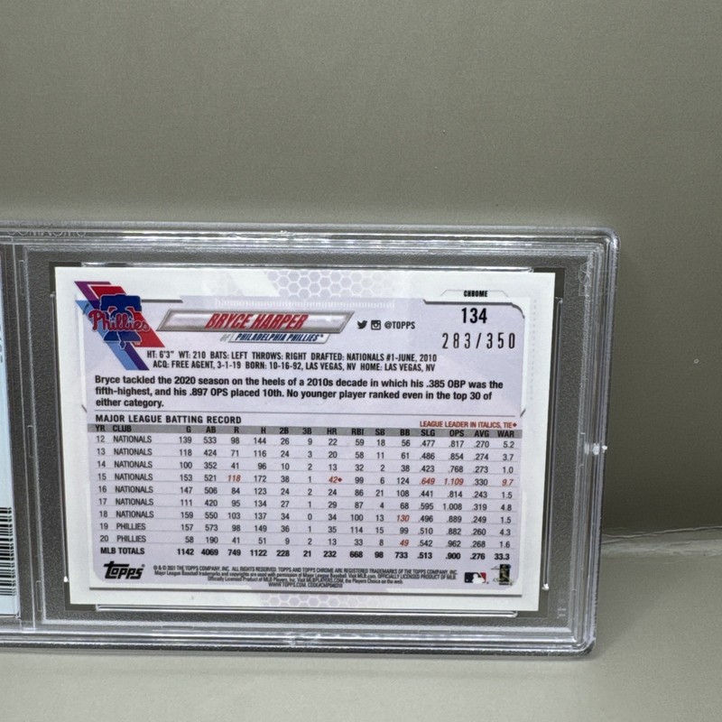 2021 Topps Chrome - Bryce Harper #134 Magenta Speckle Refractor /350 - PSA 10 view 2