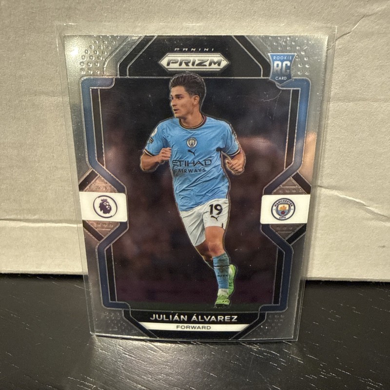 2022 Panini Prizm Premier League Julian Alvarez Rookie