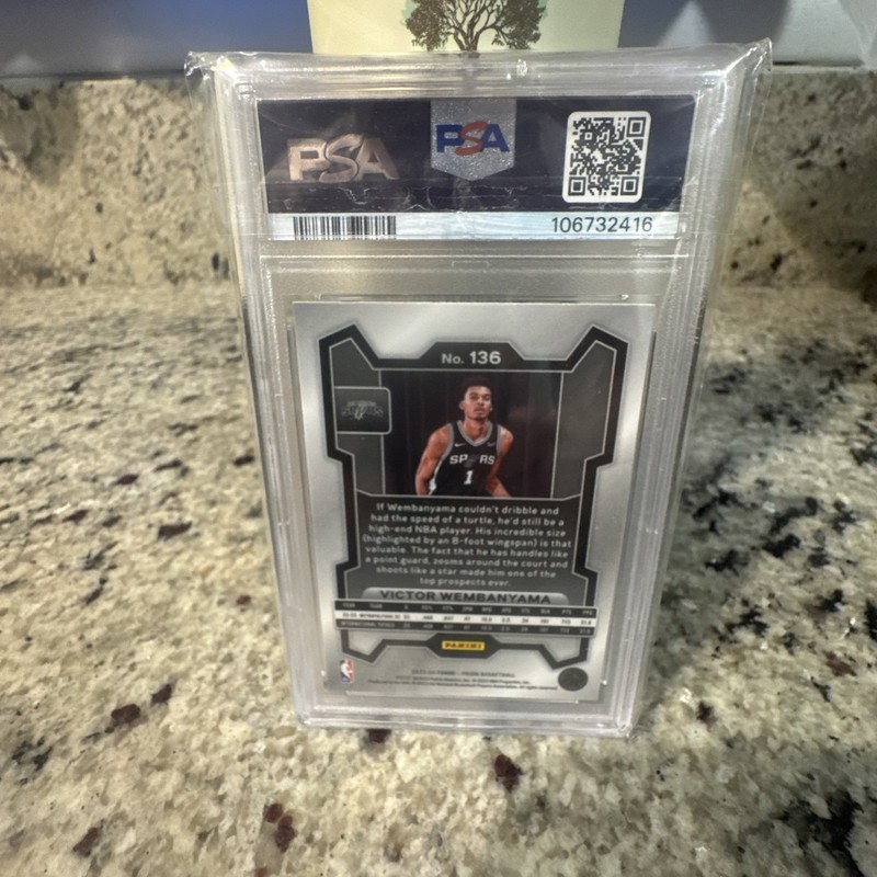 2023-24 Panini Prizm - Victor Wembanyama #136 (RC) Psa 10 view 2