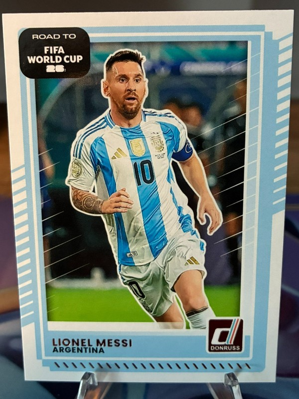 2025-26 Donruss - Lionel Messi #154 - Base - Argentina
