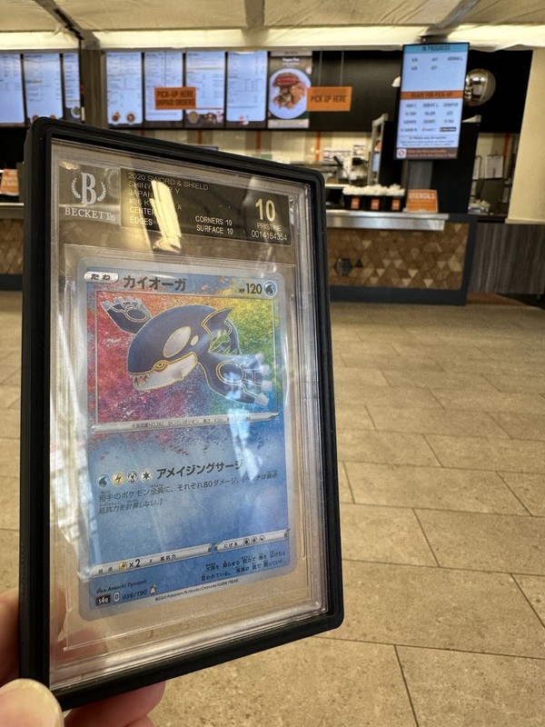 2020 SWSH Shiny V Star Japanese Kyogre #36 BGS 10 PRISTINE BLACK LABEL view 2