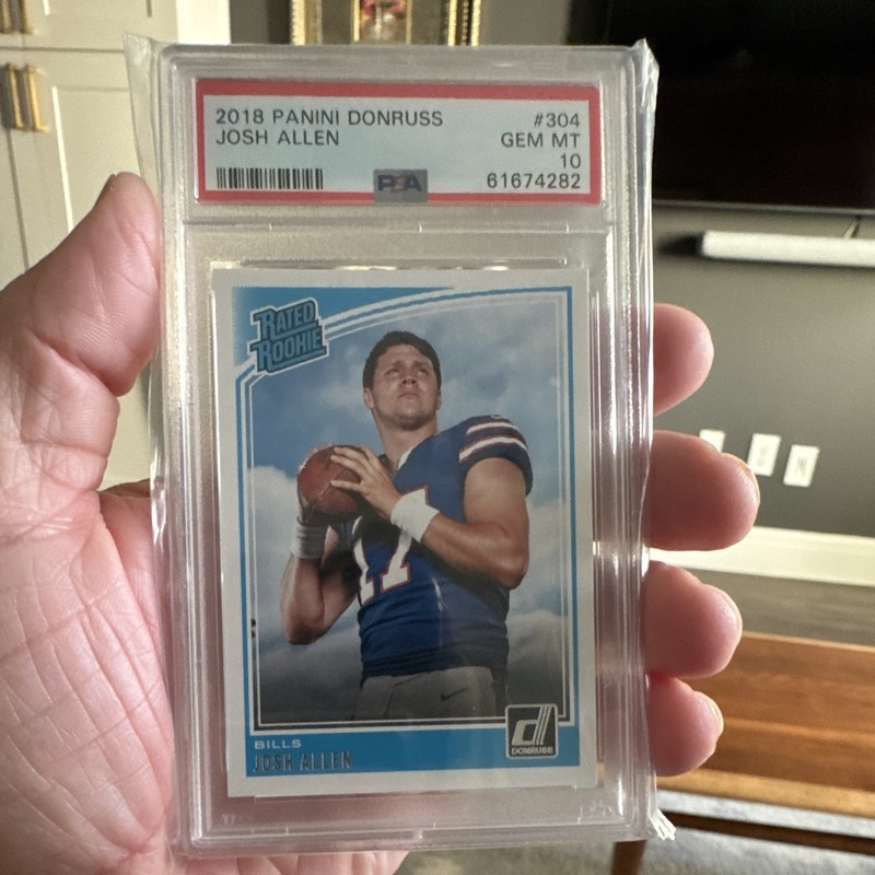 Panini 2018 Donruss Rated Rookie Josh Allen RC #304 Buffalo Bills PSA 10