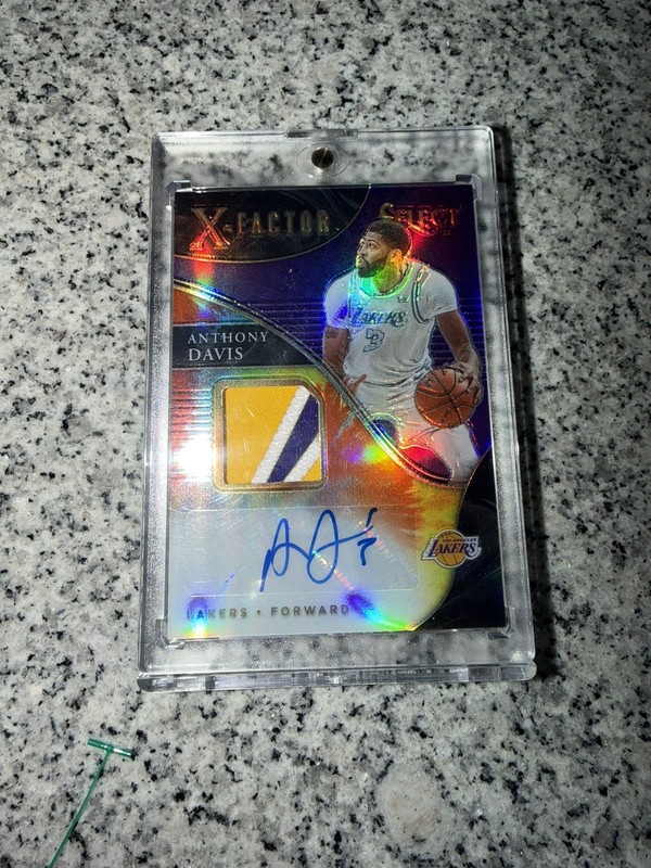 Anthony Davis 2021-22 Panini Select X-Factor Patch Auto Autograph 10/25 Lakers