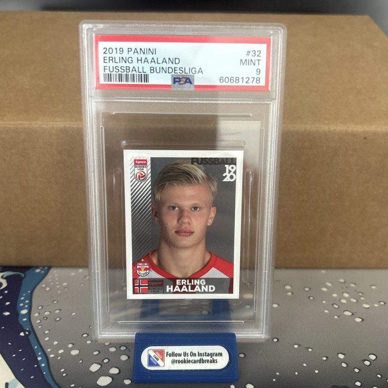 2019 Panini Fussball Bundesliga Soccer #32 Erling Haaland RC Rookie PSA 9