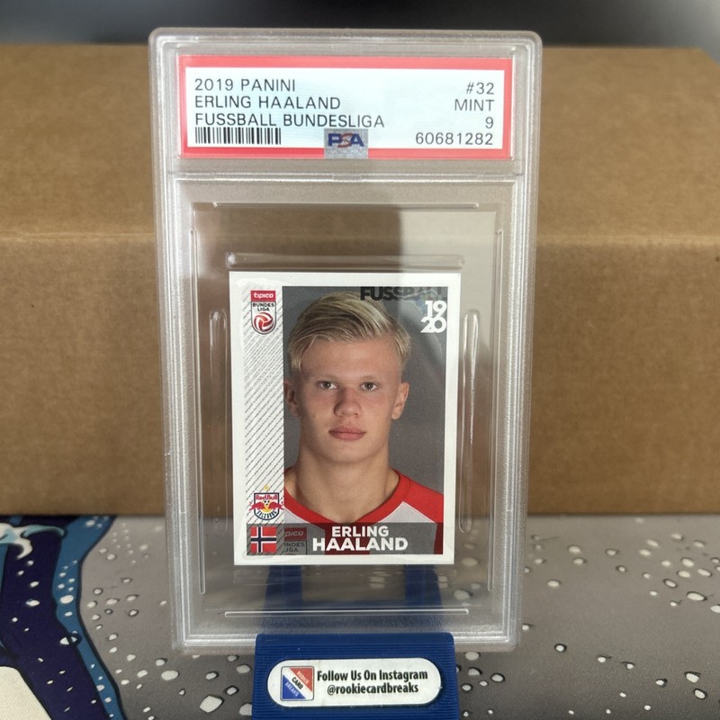 2019 Panini Fussball Bundesliga Soccer #32 Erling Haaland RC Rookie PSA 9