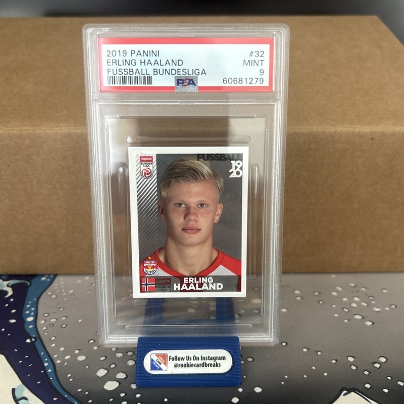 2019 Panini Fussball Bundesliga Soccer #32 Erling Haaland RC Rookie PSA 9