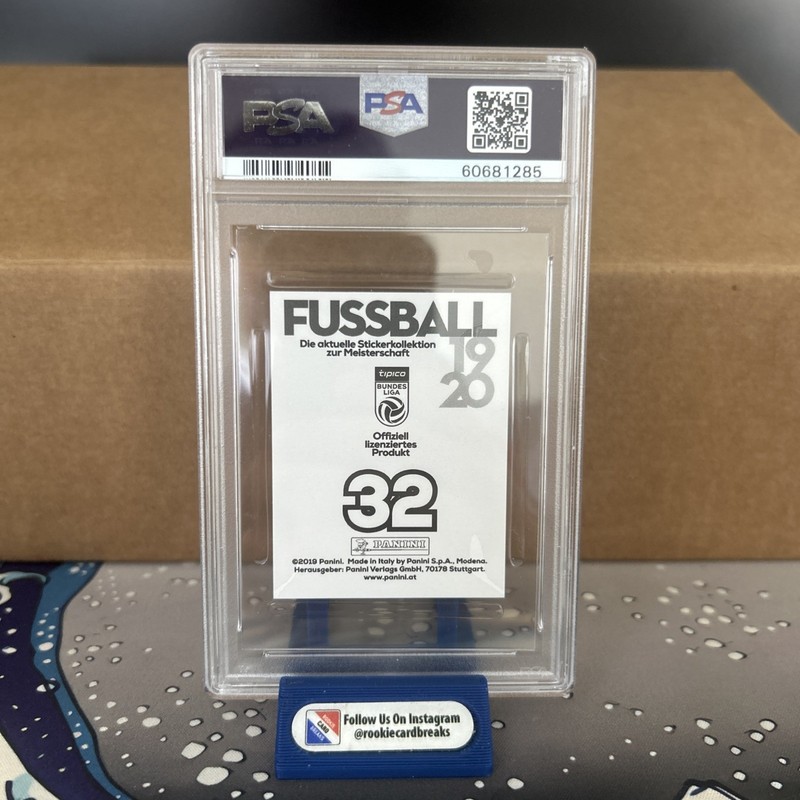 2019 Panini Fussball Bundesliga Soccer #32 Erling Haaland RC Rookie PSA 9 view 2