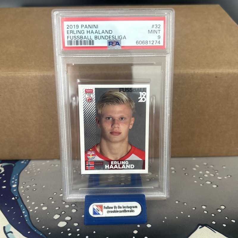2019 Panini Fussball Bundesliga Soccer #32 Erling Haaland RC Rookie PSA 9